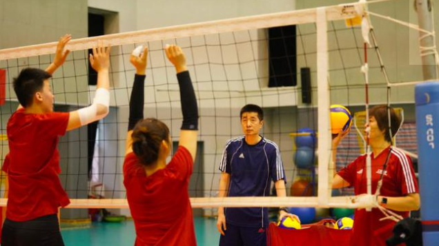 体育资讯：中国女排二期集训开始